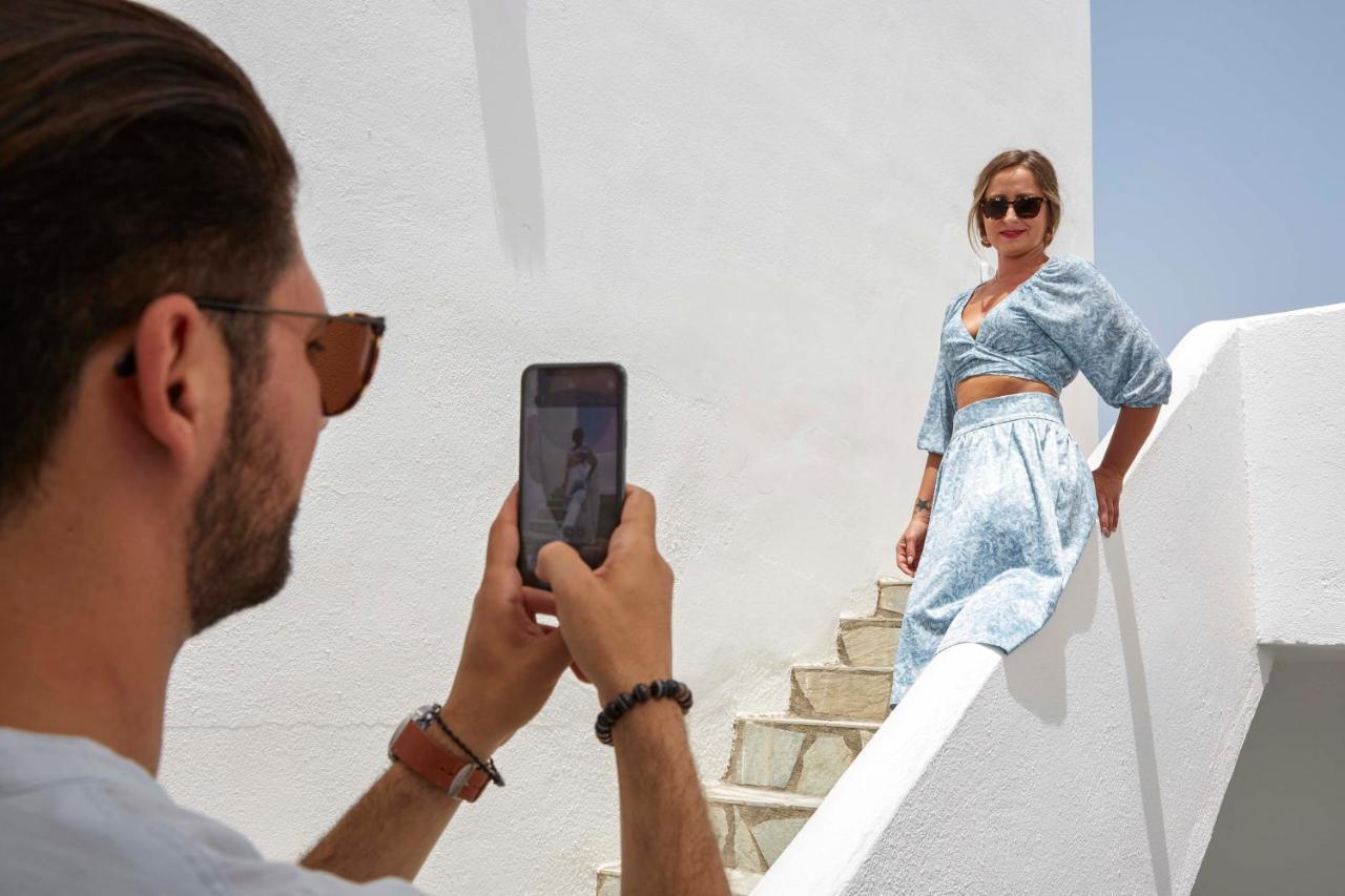 Mr And Mrs White Oia - Santorini Hotel Exterior photo